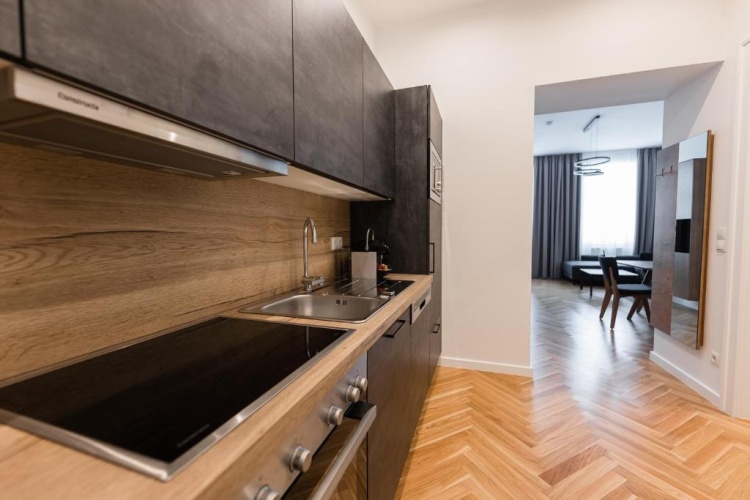 1 Bedroom Apartment