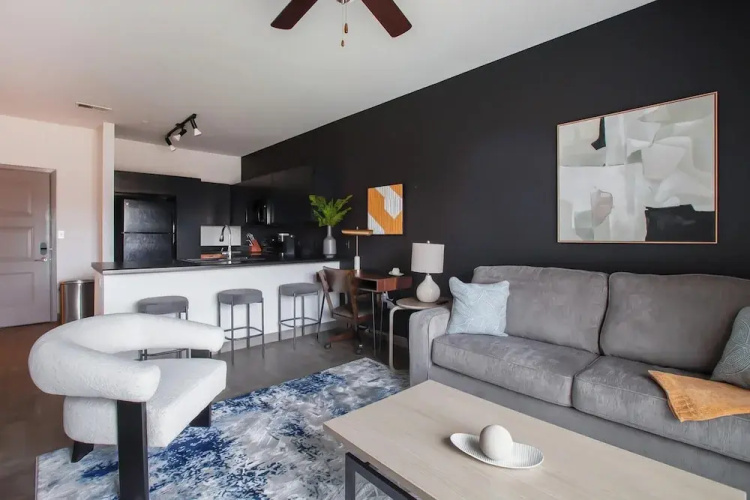 Landing Spectacular 1bd, Courtyard