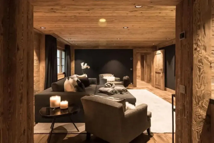 Spacious Chalet With Private Pool