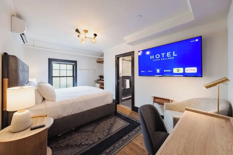 Hotel State College