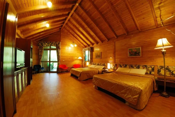 Standard Quadruple room with mountain view