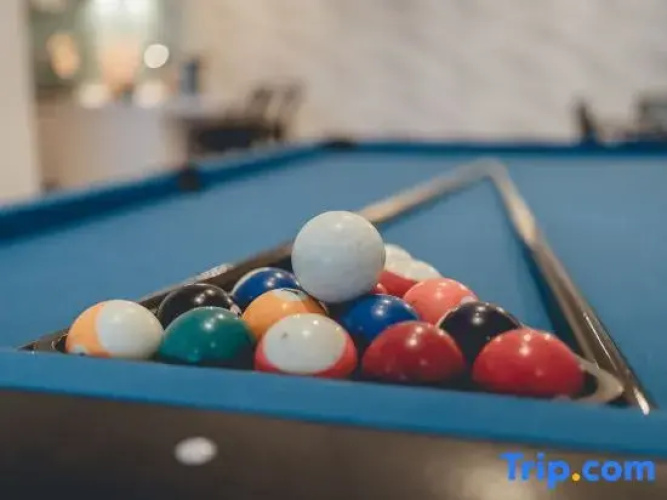 Teega Luxury 12 pax 4BRPooltable