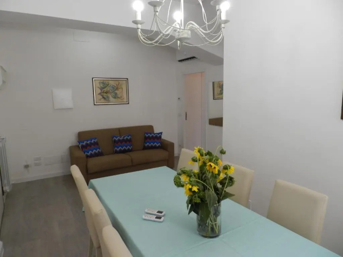 Appartamenti Via Cortonese 1
