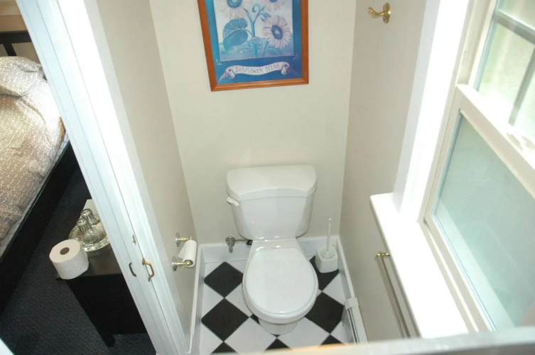 Douglas Guest House