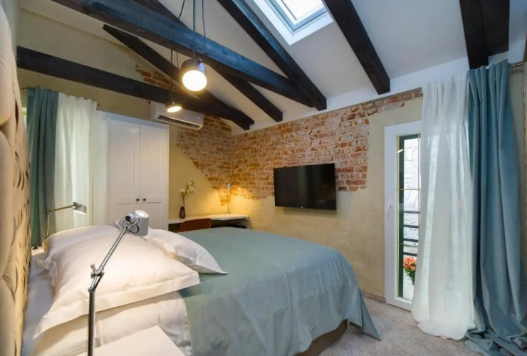 Standard Double room with balcony
