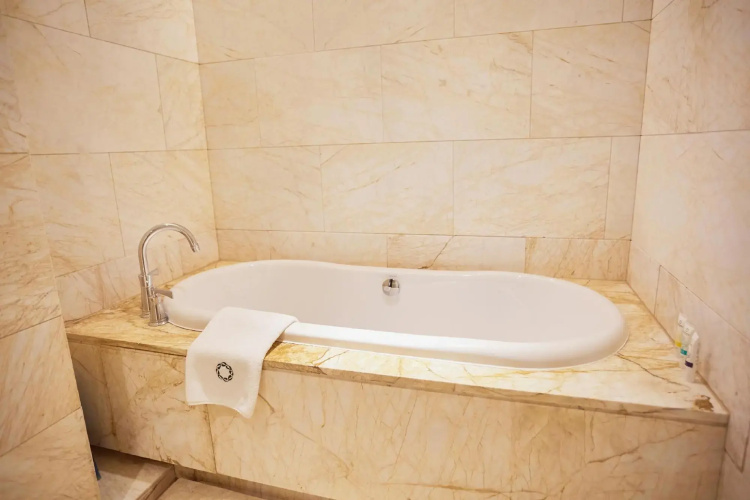 Feicuizhouyu Hotel