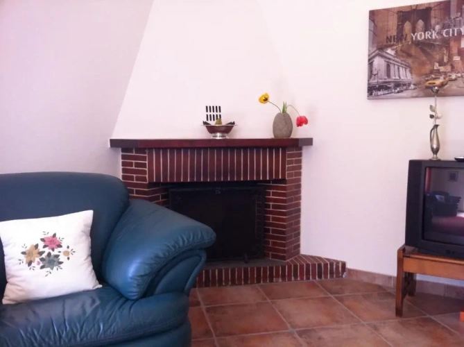 2 Bedrooms Cottage