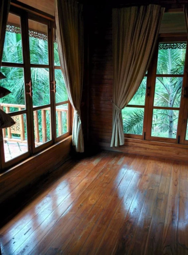 Baan Song Thai