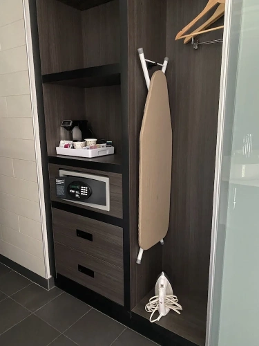 1 Bedroom Suite