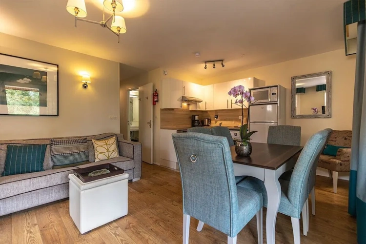 2 Bedrooms Deluxe Apartment