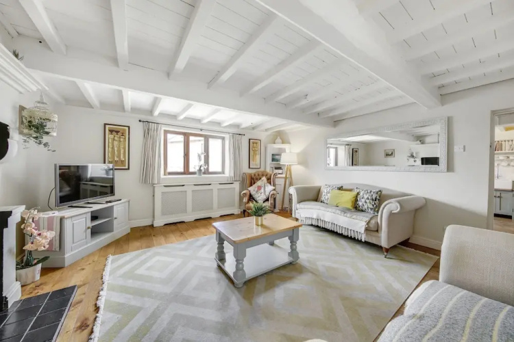 Host Stay Lakeview Cottage - Upper Hulme