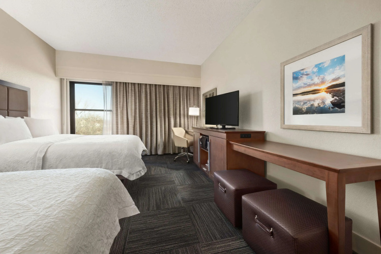 Hampton Inn Lawrence