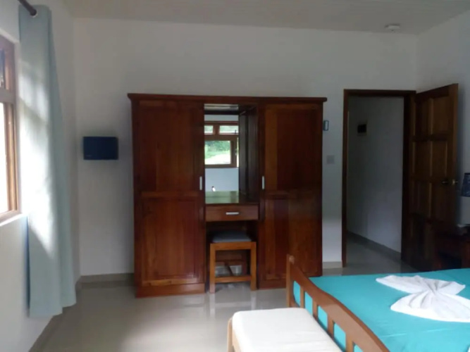 Lavigne self Catering