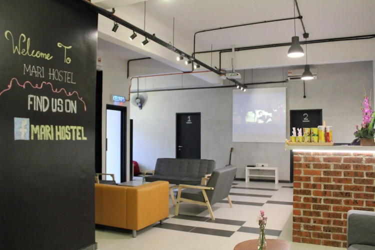 Mari Hostel