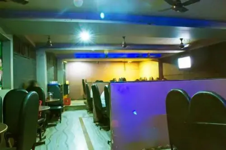Hotel Girish Kolhapur