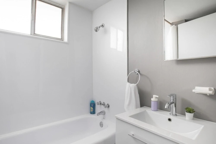2BR Apt With Netflix - Near DT Hamilton