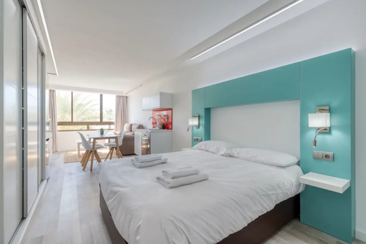 Apartamentos Aguila Beach