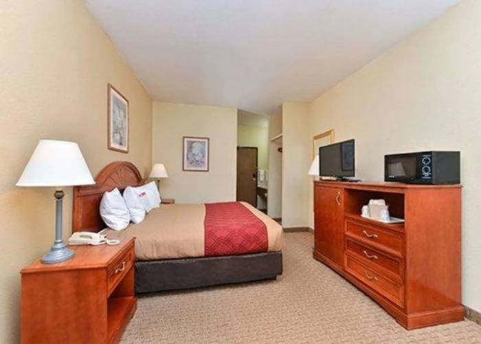 Express Inn & Suites