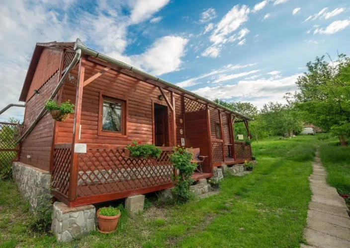 Double Cottage