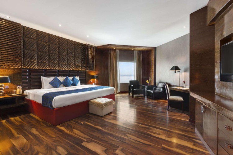 Double Suite with lake view