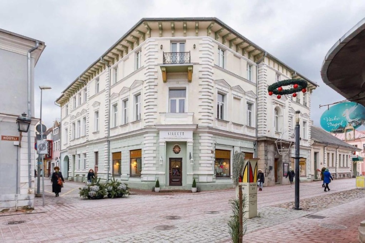 2 Bedrooms Apartment