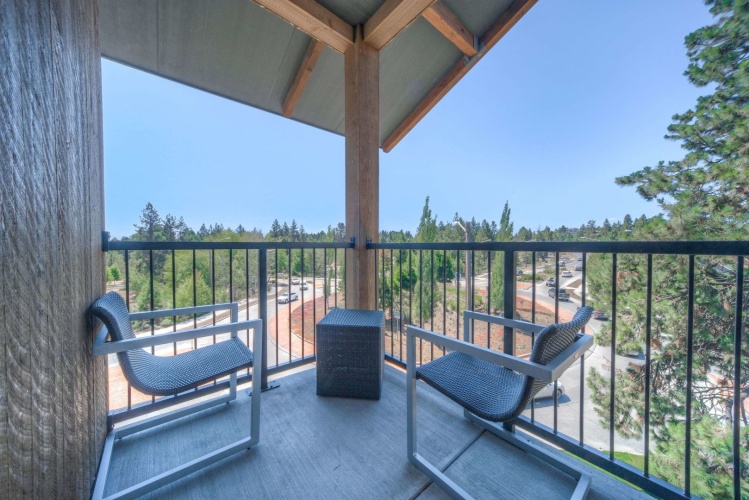 Best Western Premier Peppertree Inn at Bend photo 9