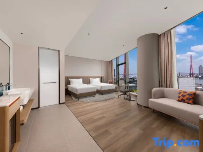Twin Suite with river view