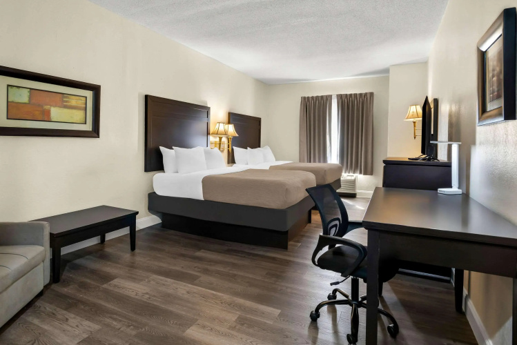 Quality Inn & Suites Lafayette