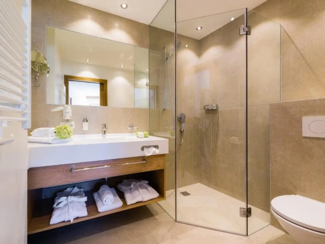 3 Bedrooms Apartment