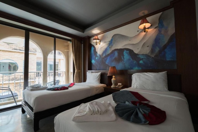 Standard Twin room