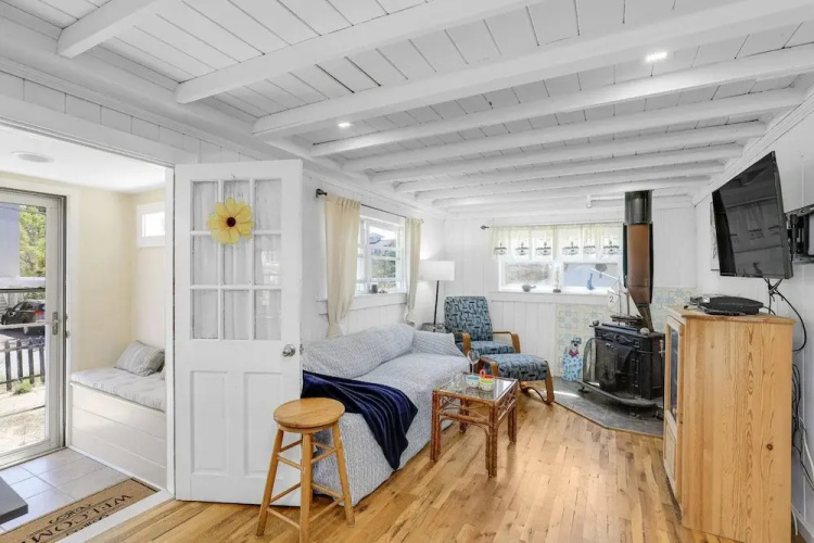 Comfy Cottage