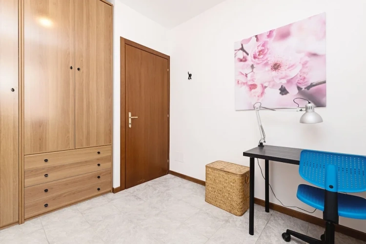 3 Bedrooms Apartment