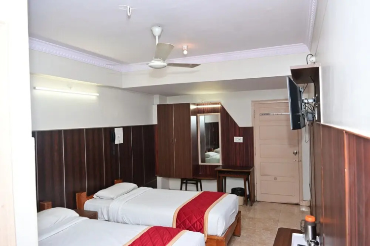 Hotel Sai Vishram