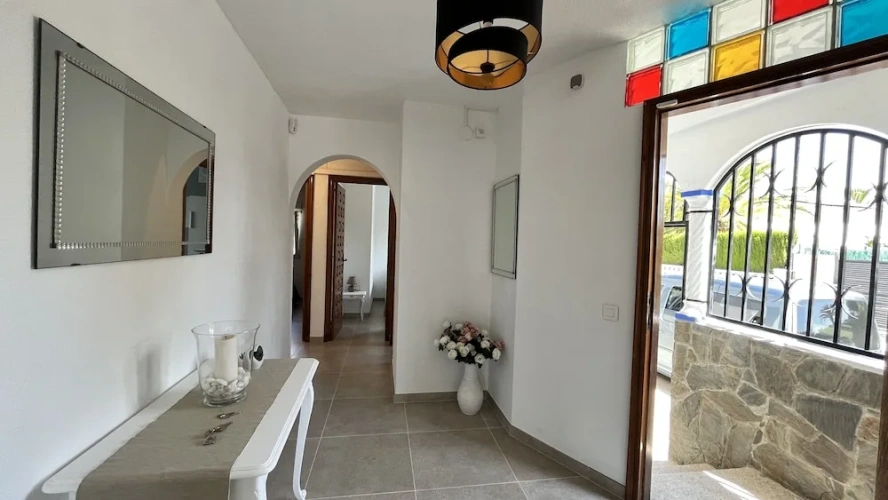 3 Bedrooms Villa