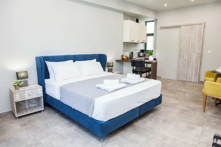 Elegant Rooms Athens