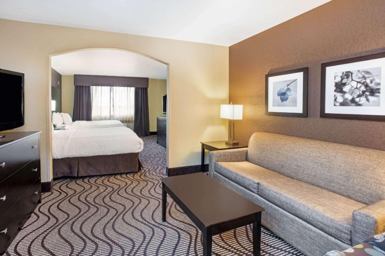 Quadruple Suite