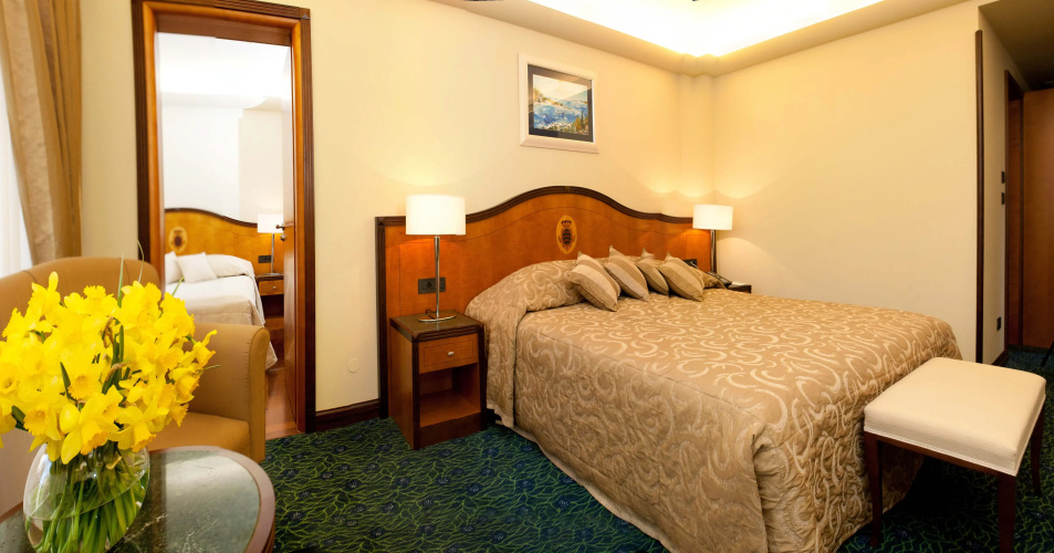Hotel More