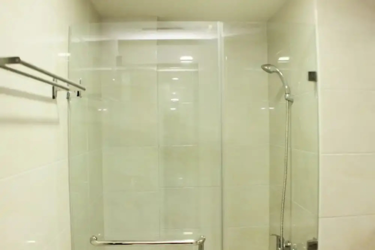 Comfortable And Minimalist 1Br At Mustika Golf Apartment