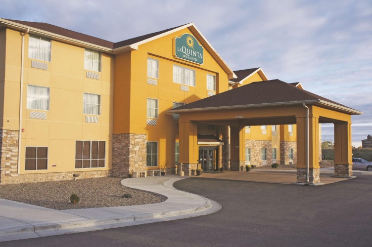 Deluxe Triple Suite