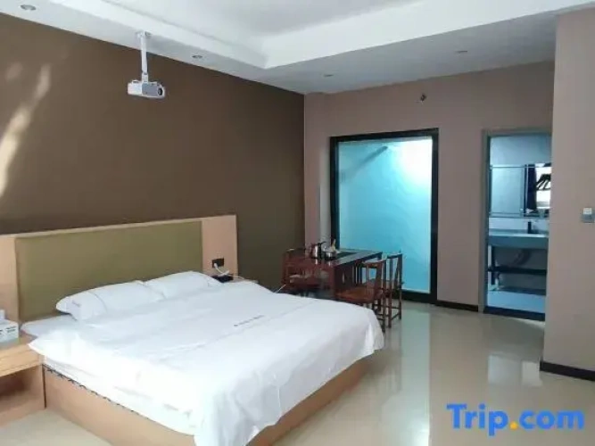 Premier room