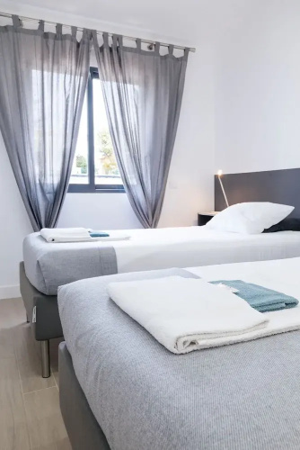 Oura Villa V2 - Flores