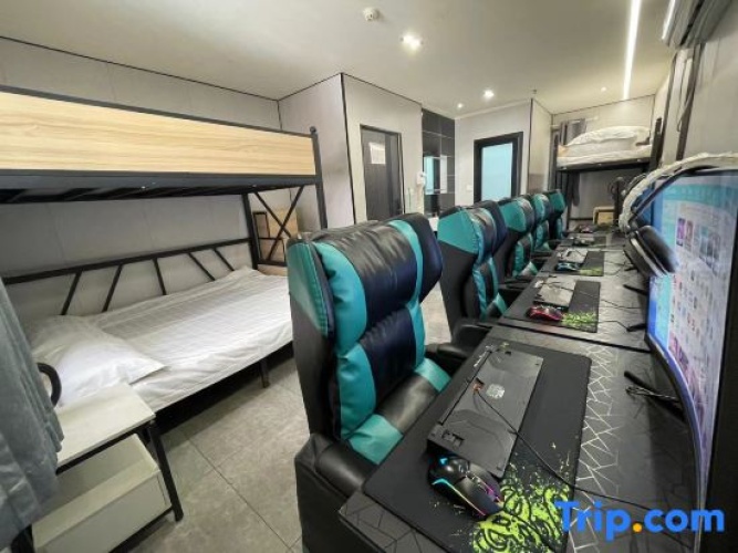 Standard Quintuple room