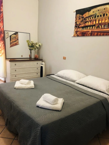 Parisa Suite
