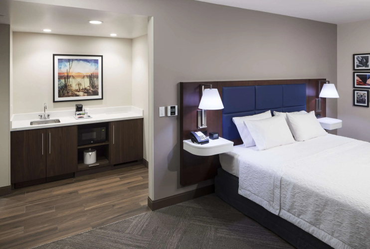 Hampton Inn & Suites Phoenix Downtown