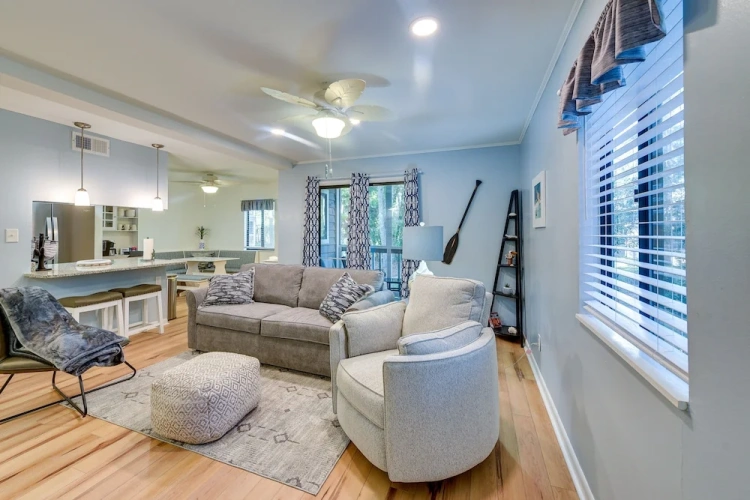 2 Bedrooms Apartment