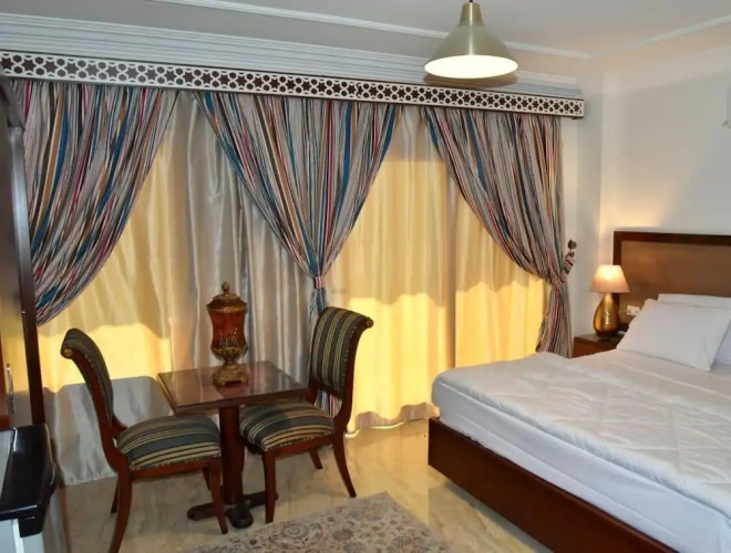 King Khoufo Hotel