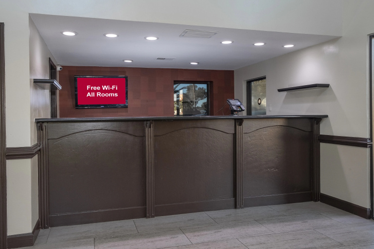 Red Roof inn Plus