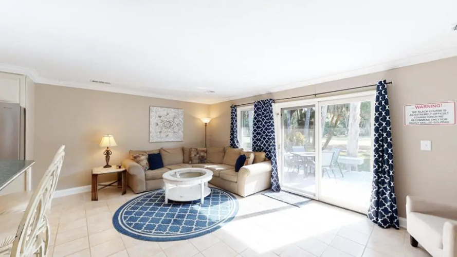 729 Queens Grant