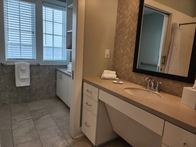 2 Bedrooms Standard room with lake view