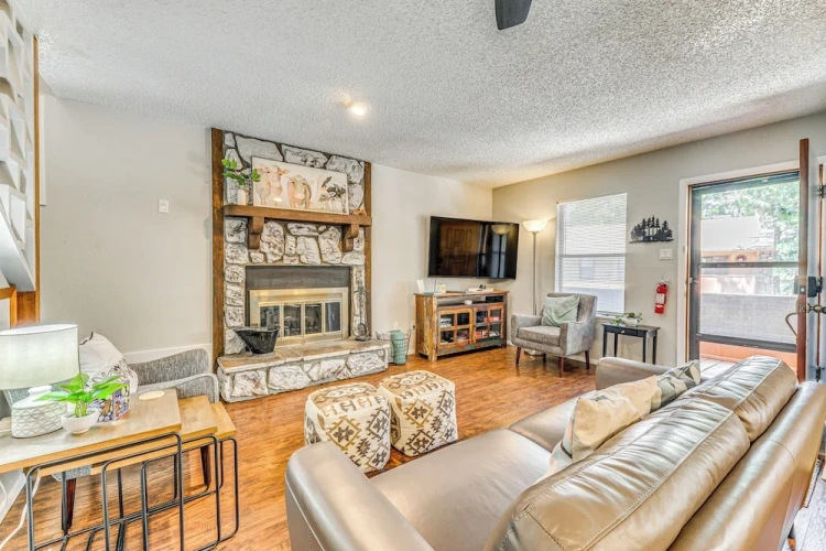 2 Bedrooms Apartment with balcony